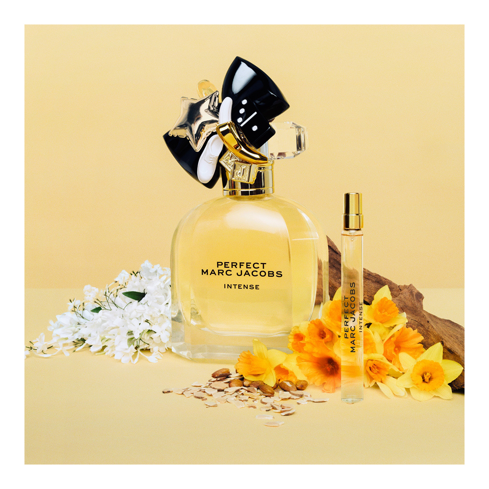 Marc Jacobs Perfect Eau De Parfum Intense Travel Spray 10ml Marc Jacobs Perfect Eau De Parfum Intense Travel Spray 10ml