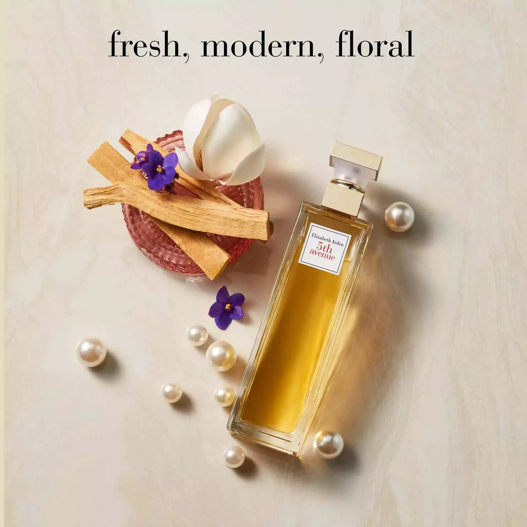Elizabeth Arden 5th Avenue Eau de Parfum Set (Complimentary 10ml Travel Spray)