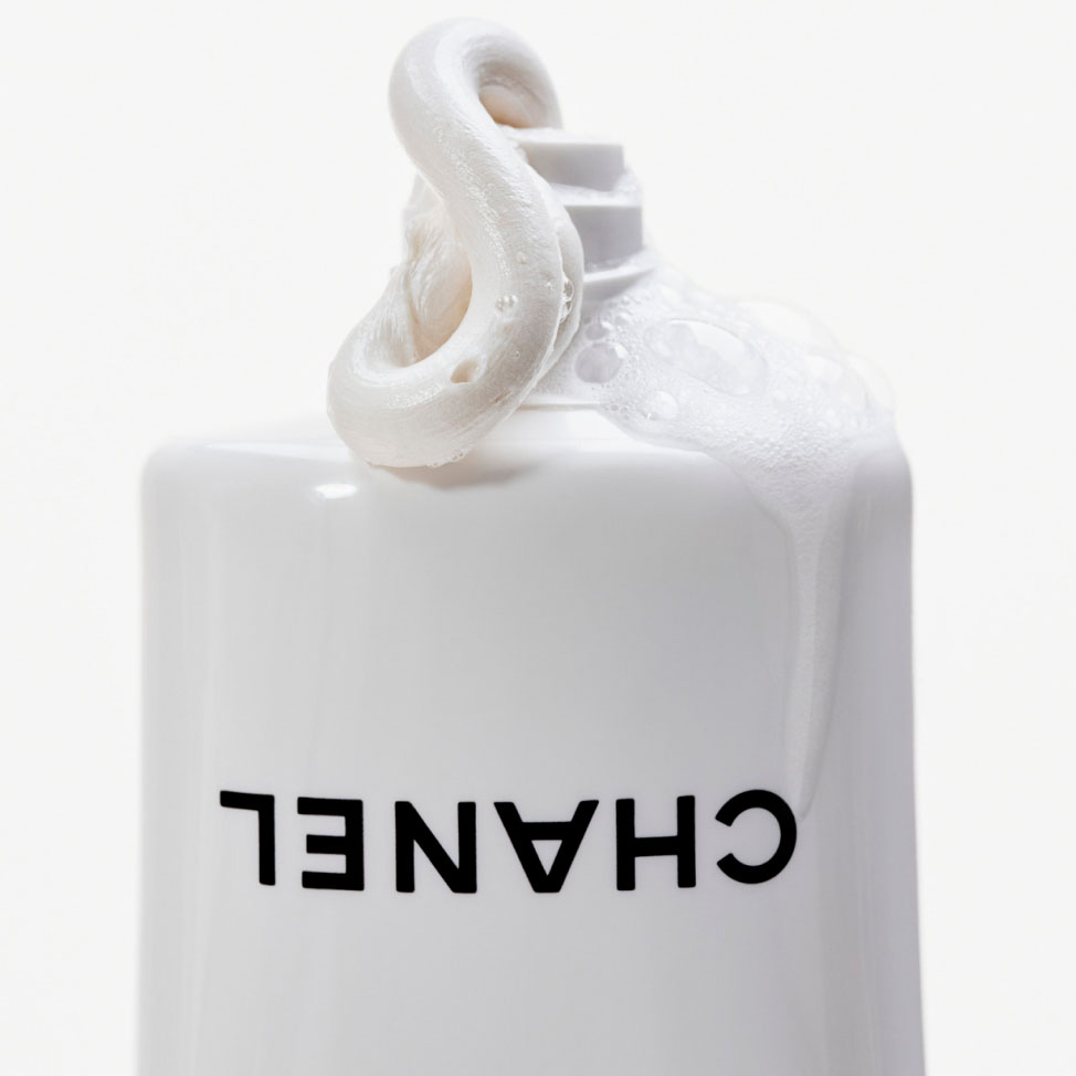 Chanel La Mousse Anti-Pollution Cleansing Cream-To-Foam